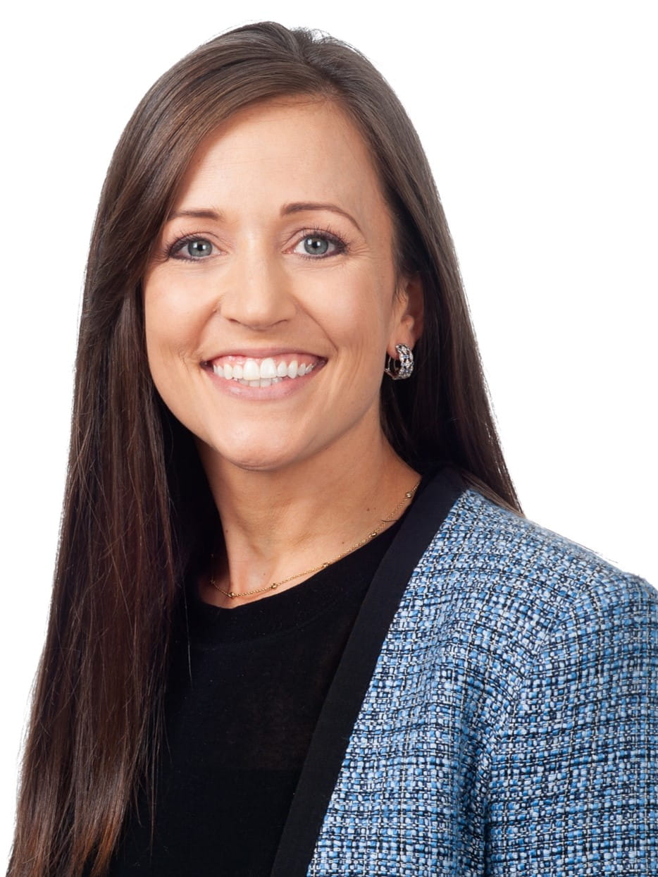 Lisa Ramey Headshot